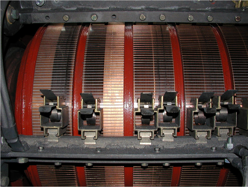 Kollektor eines <nobr>800 kW-</nobr>GS-Motors